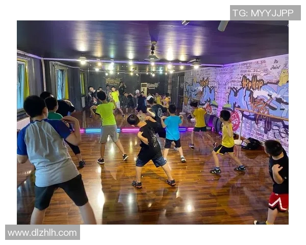 深圳街舞队心理素质探讨：舞动自信与团队协作的力量