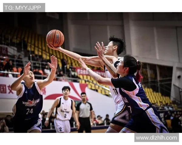 重庆篮球队在邀请赛中的实力展现与表现分析 重庆篮球队在邀请赛中的实力展现与表现分析